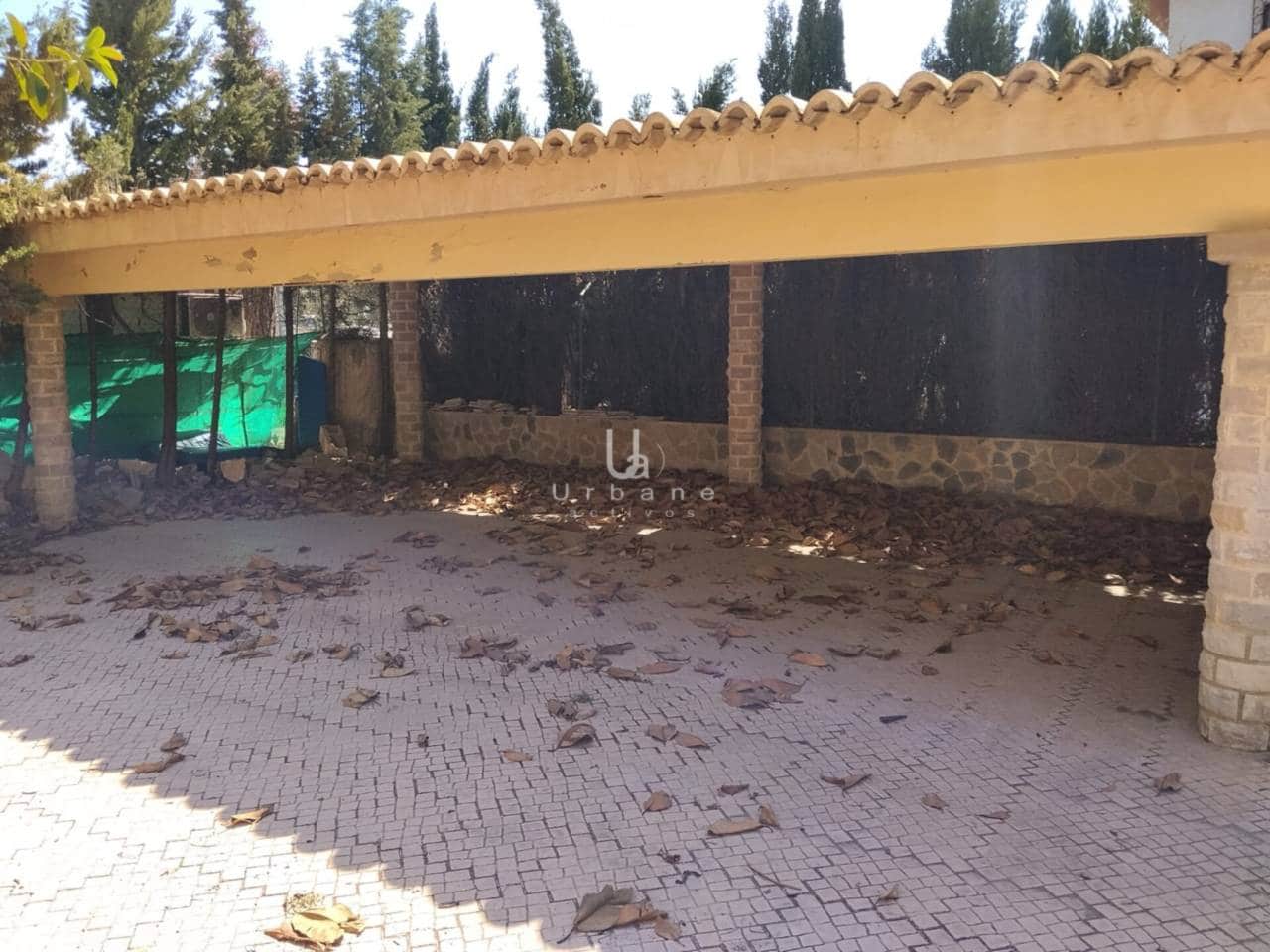 4 bedroom Apartment for sale in El Campello with pool garage - € 520,000 (Ref: 9658132)