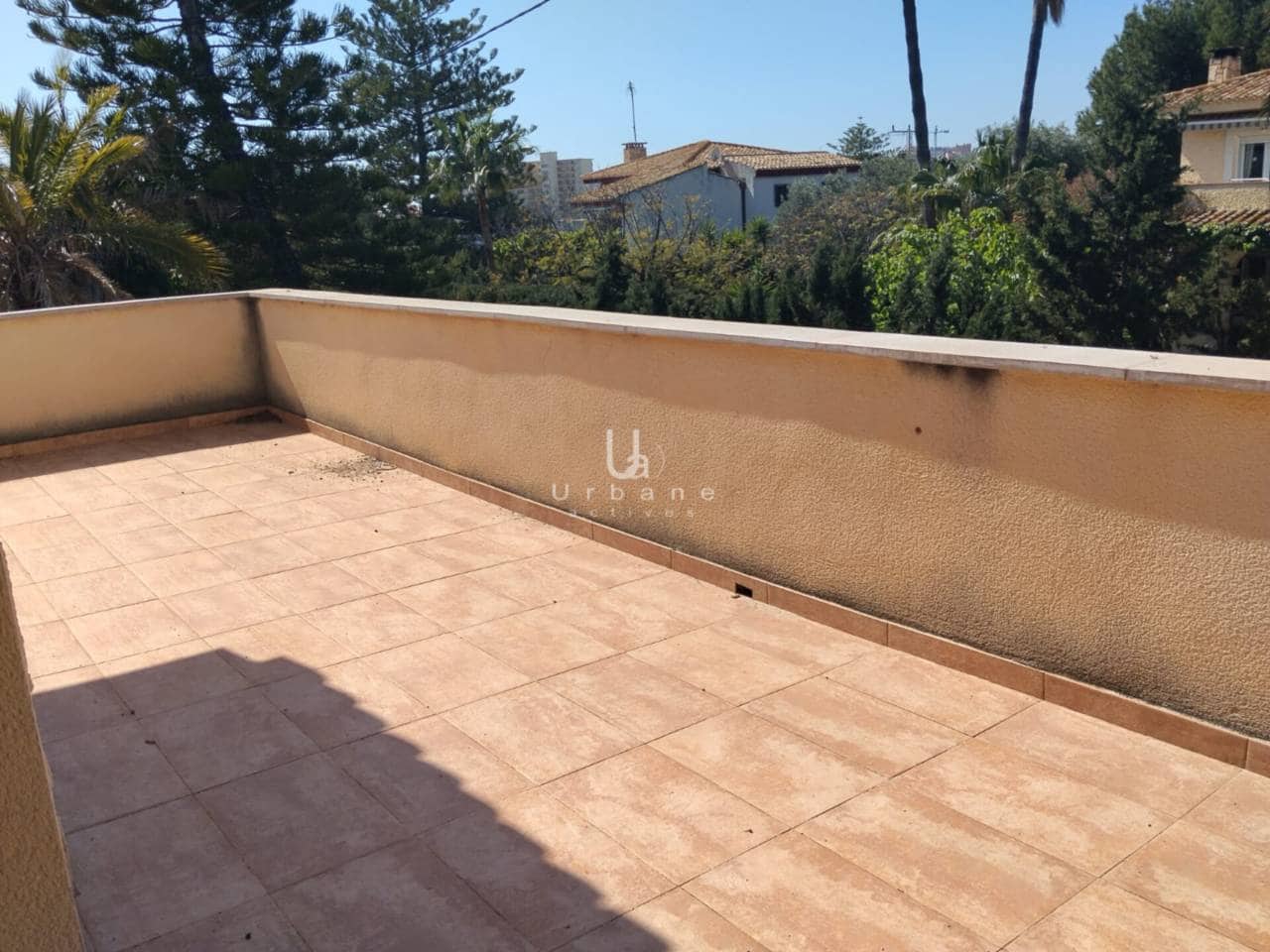 4 bedroom Apartment for sale in El Campello with pool garage - € 520,000 (Ref: 9658132)