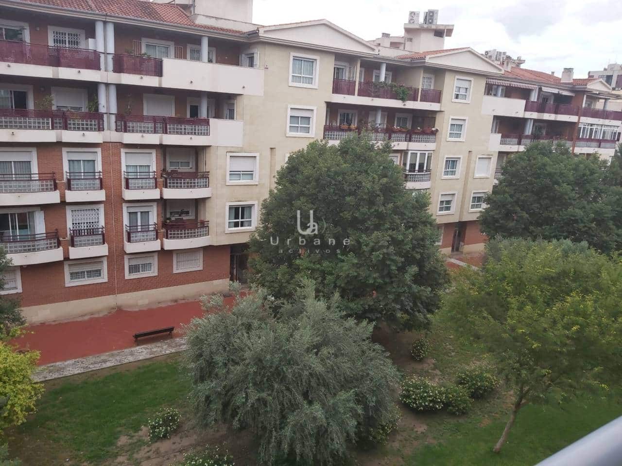 3 sypialnia Mieszkanie do wynajęcia w Miasto Murcja z garażem - 1 100 € (Ref: 9665758)