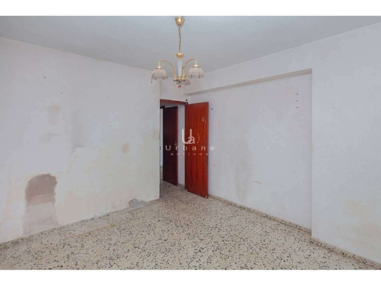 2 soveværelse Lejlighed til salg i L'Alcudia - € 89.000 (Ref: 9669843)