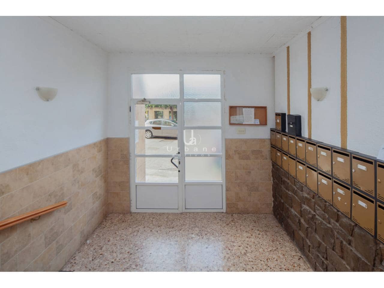 2 soveværelse Lejlighed til salg i L'Alcudia - € 89.000 (Ref: 9669843)