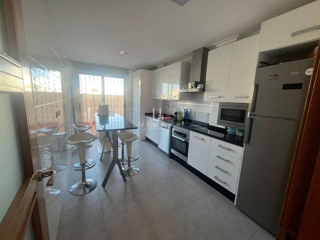 4 slaapkamer Villa te koop in Pilar de la Horadada met zwembad - € 750.000 (Ref: 9673752)