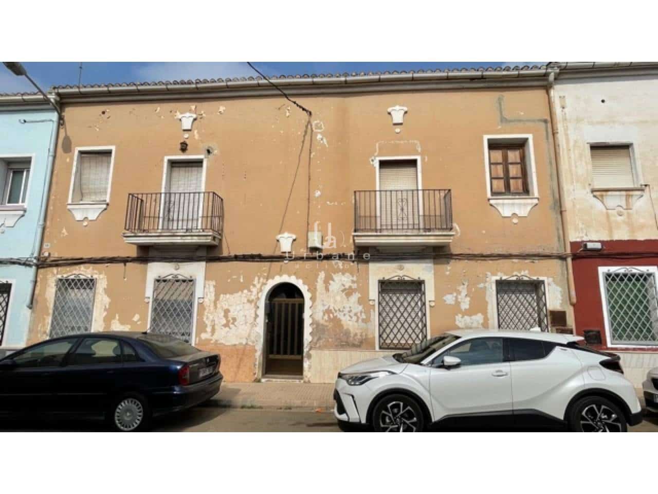 3 bedroom Flat for sale in Alzira - € 80,000 (Ref: 9714354)