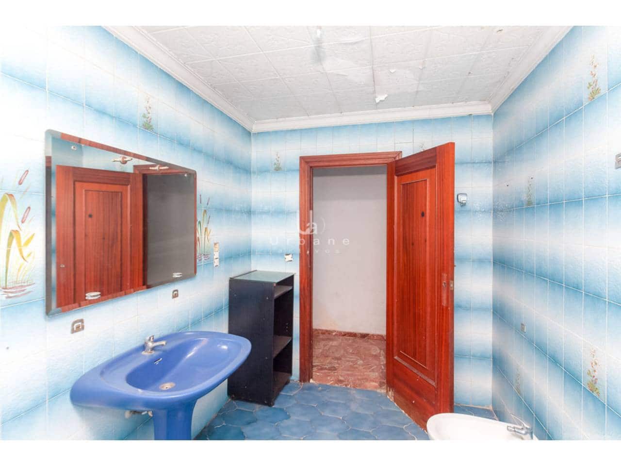 4 bedroom Townhouse for sale in Alberic - € 109,000 (Ref: 9714355)