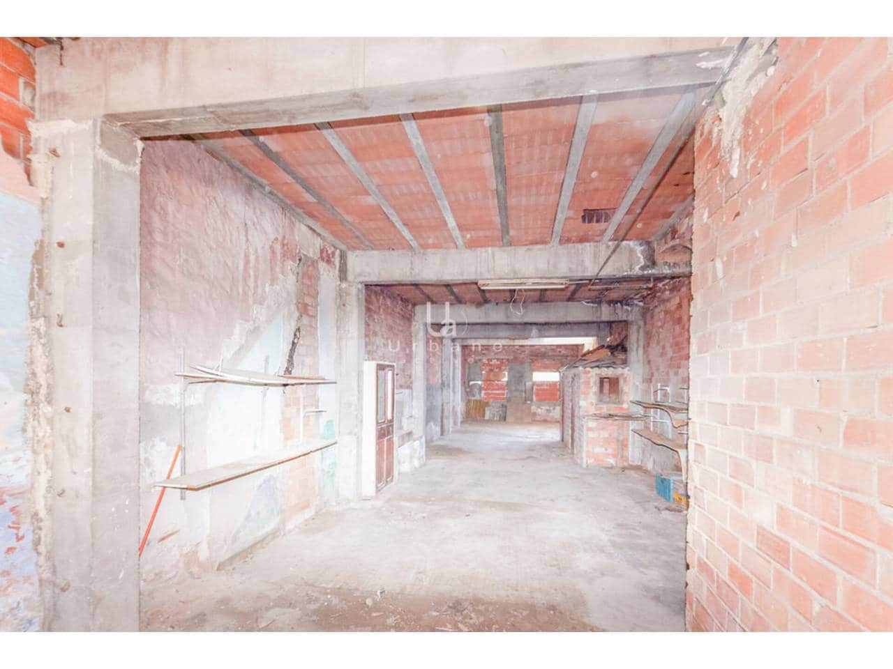 4 bedroom Townhouse for sale in Alberic - € 109,000 (Ref: 9714355)