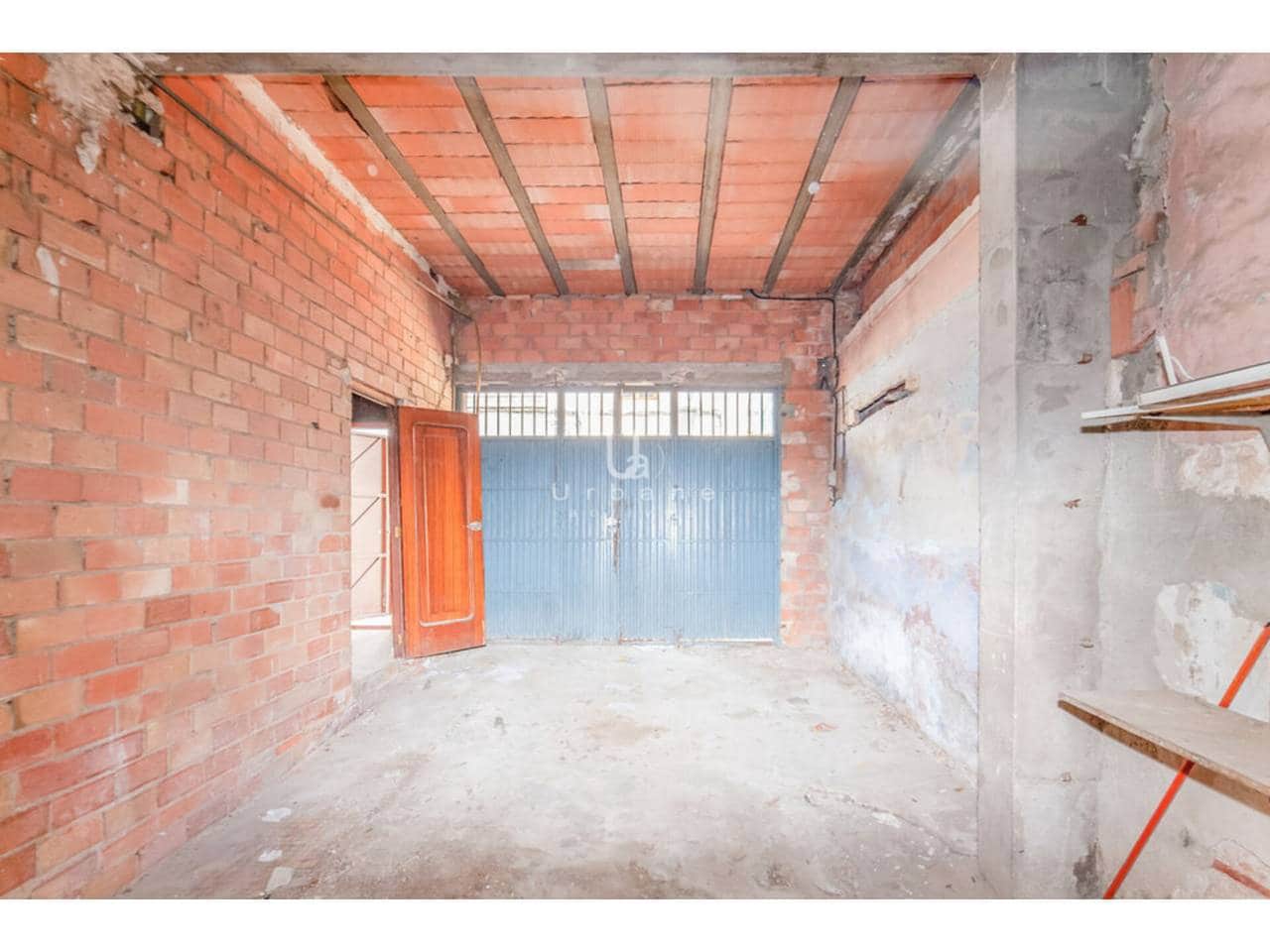 4 bedroom Townhouse for sale in Alberic - € 109,000 (Ref: 9714355)