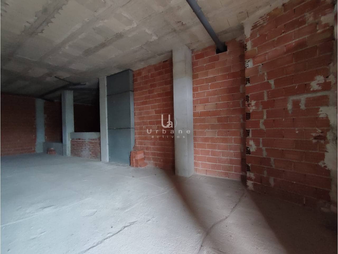 Commercial for sale in Torreaguera - € 59,900 (Ref: 9719381)