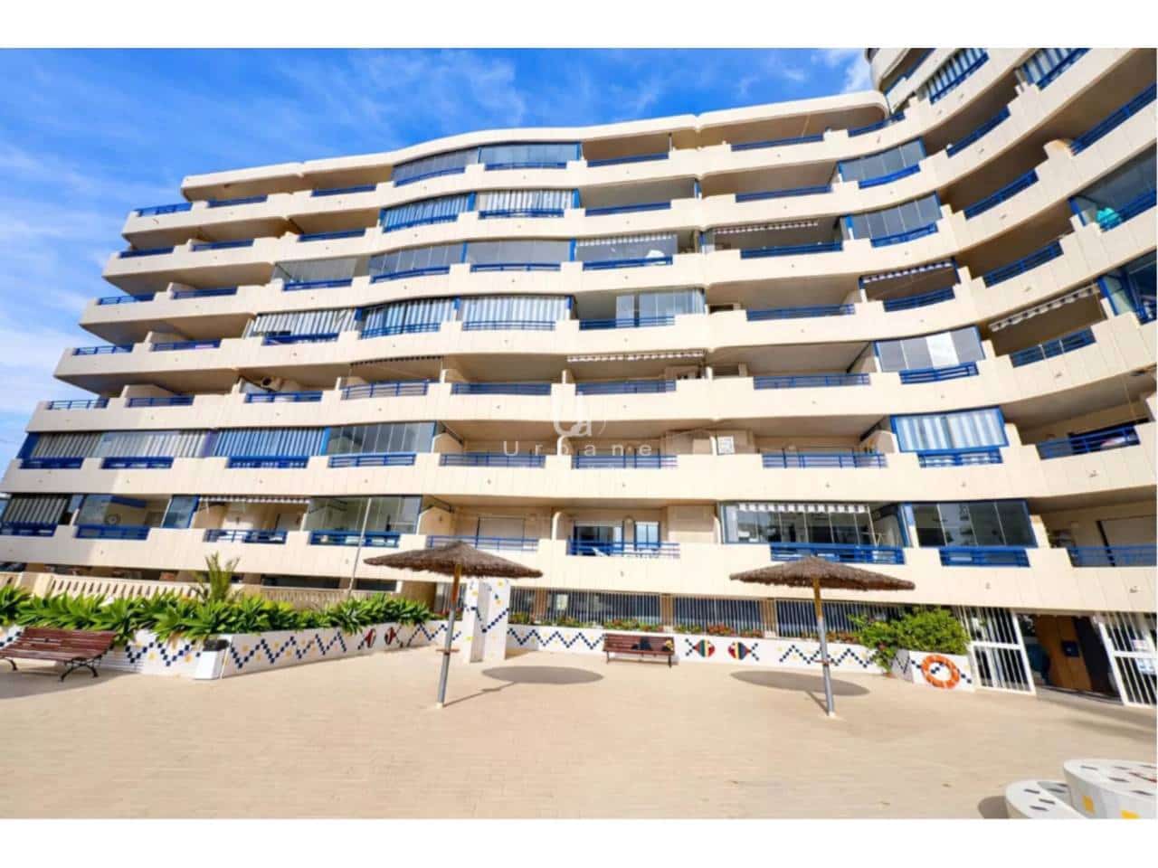 1 soveværelse Lejlighed til salg i Calpe / Calp med swimmingpool - € 210.000 (Ref: 9721012)