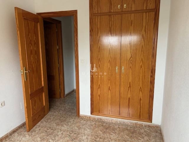 Casa de 4 habitaciones en Mazarrón en venta - 140.000 € (Ref: 9737737)