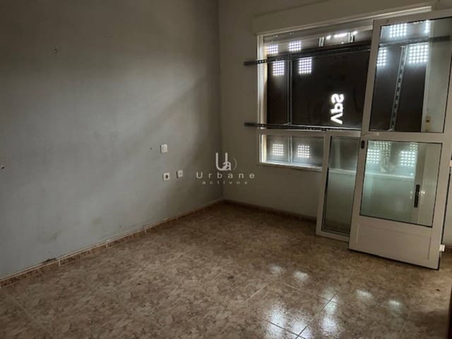 Casa de 4 habitaciones en Mazarrón en venta - 140.000 € (Ref: 9737737)