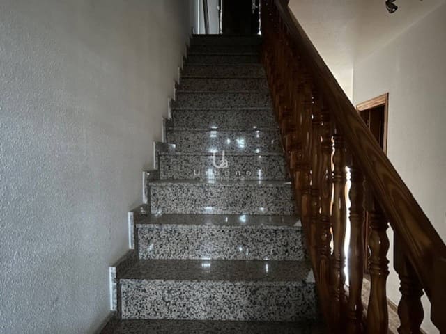 Casa de 4 habitaciones en Mazarrón en venta - 140.000 € (Ref: 9737737)