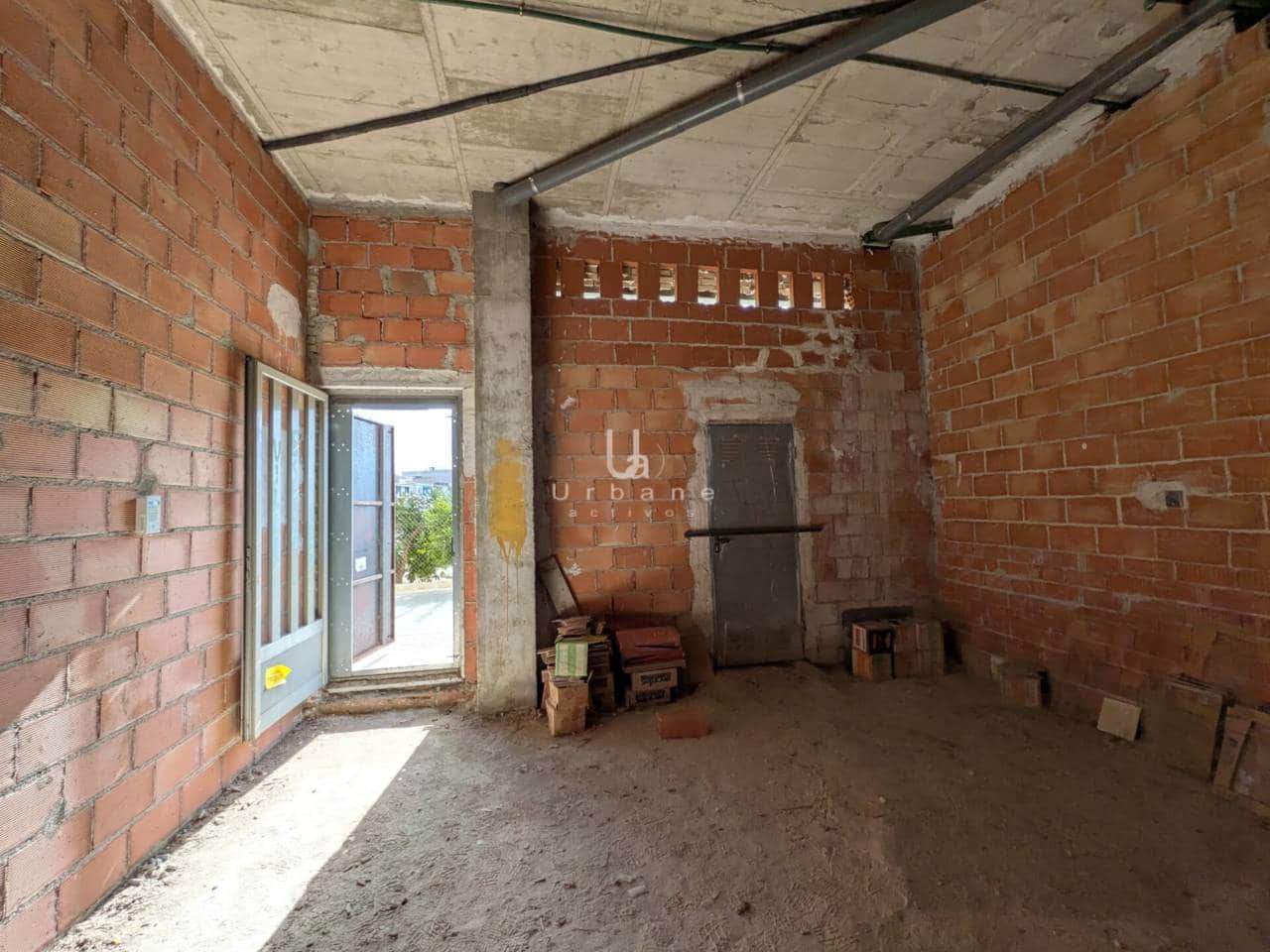 Erhverv til salg i Murcia by - € 52.000 (Ref: 9737740)