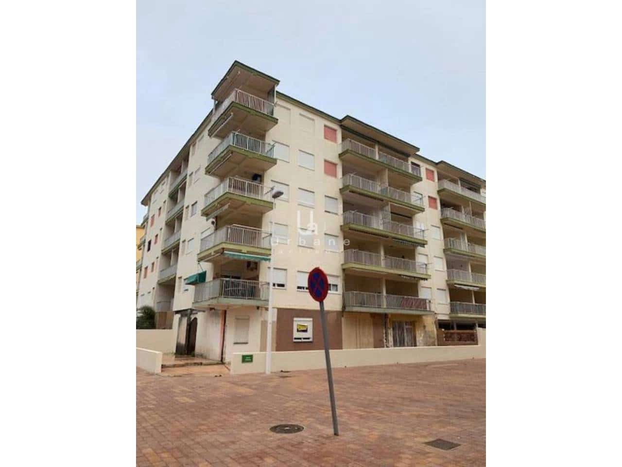 Commercial for sale in Tavernes de la Valldigna - € 122,000 (Ref: 9737744)