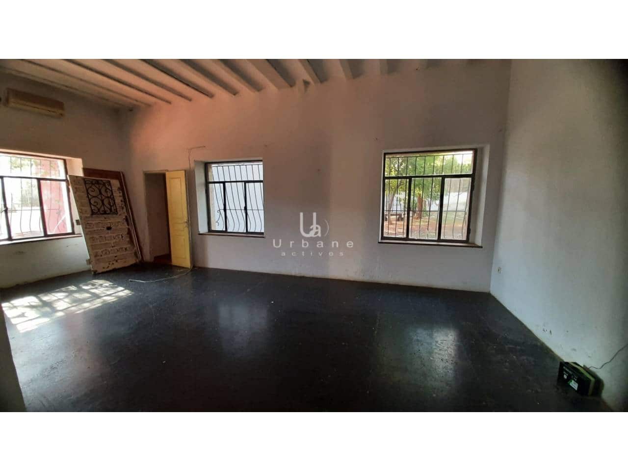 12 Zimmer Villa zu verkaufen in Denia mit Pool - 817.000 € (Ref: 9751542)