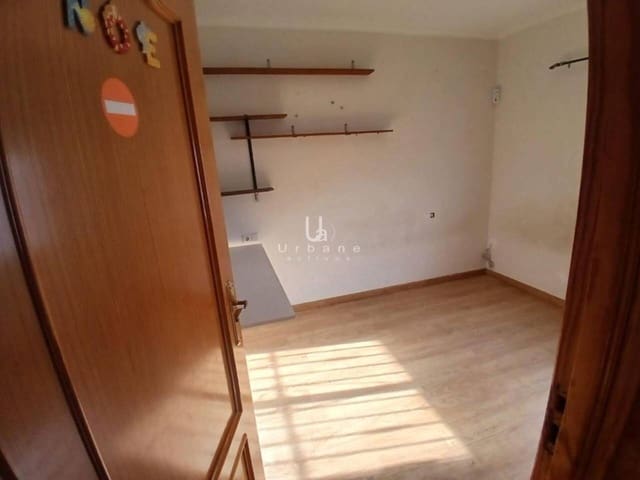 3 sypialnia Dom szeregowy na sprzedaż w Torrevieja z basenem - 112 900 € (Ref: 9772628)