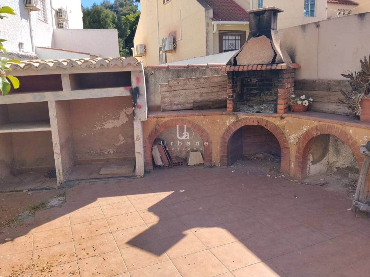 3 sypialnia Dom szeregowy na sprzedaż w Torrevieja z basenem - 112 900 € (Ref: 9772628)