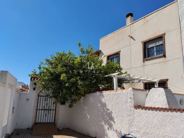 3 sypialnia Dom szeregowy na sprzedaż w Torrevieja z basenem - 112 900 € (Ref: 9772628)