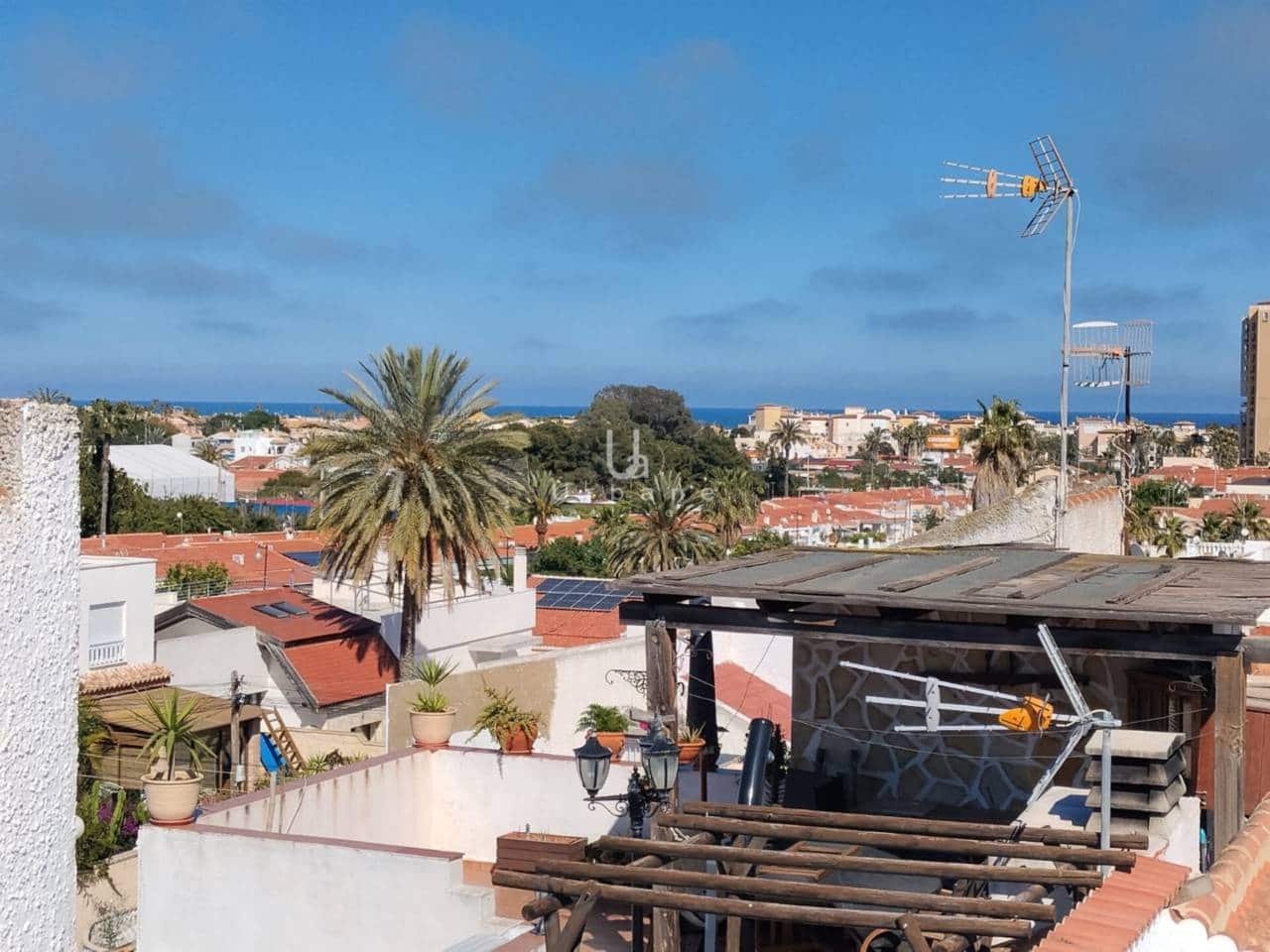 3 sypialnia Dom szeregowy na sprzedaż w Torrevieja z basenem - 112 900 € (Ref: 9772628)