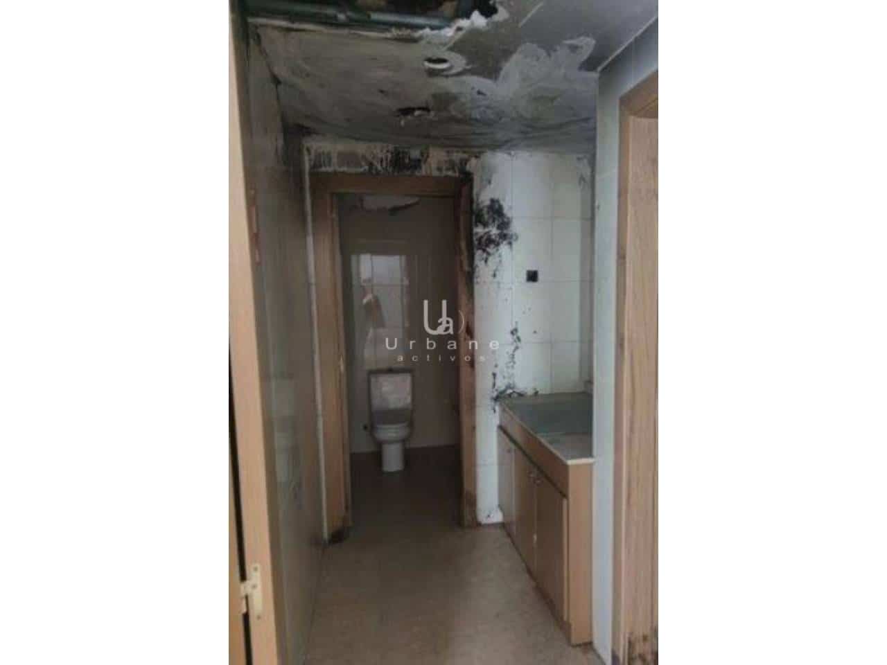 Commercial for sale in Valencia city - € 579,500 (Ref: 9790074)