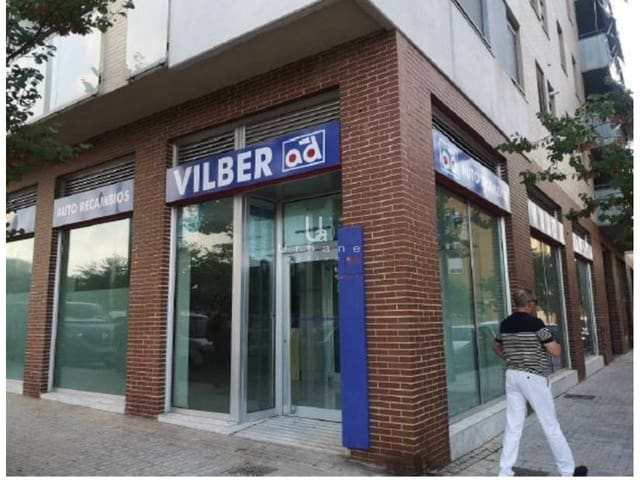 Kaupallinen myytävänä paikassa Paterna - 369 000 € (Ref: 9790078)