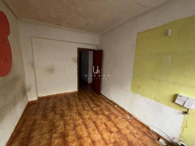 3 soveværelse Lejlighed til salg i Valencia by - € 146.000 (Ref: 9796580)