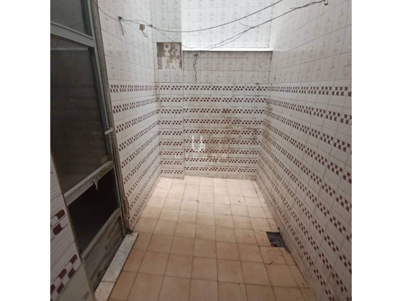 3 bedroom Flat for sale in Alzira - € 79,000 (Ref: 9803975)