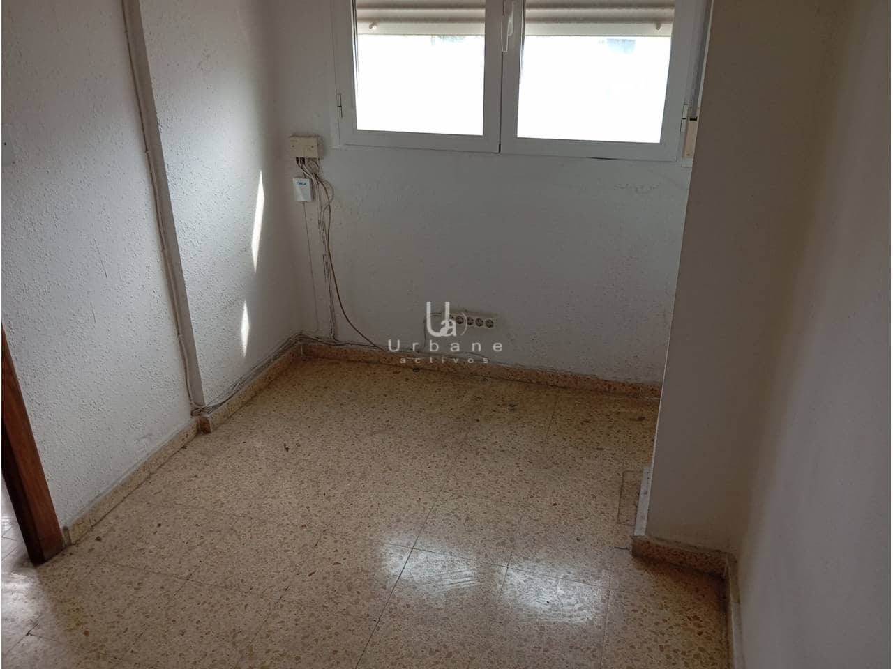 3 bedroom Flat for sale in Mislata - € 160,000 (Ref: 9803976)