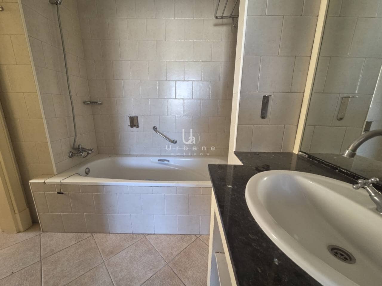 2 sypialnia Apartament na sprzedaż w La Manga Club z basenem garażem - 185 000 € (Ref: 9816851)