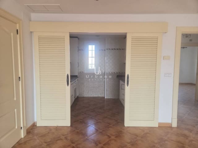 2 sypialnia Apartament na sprzedaż w La Manga Club, Kartagena z basenem garażem - 185 000 € (Ref: 9816851)