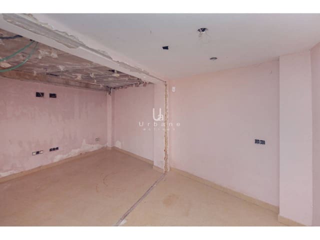 Casa de 2 habitaciones en Alginet en venta - 49.000 € (Ref: 9821900)