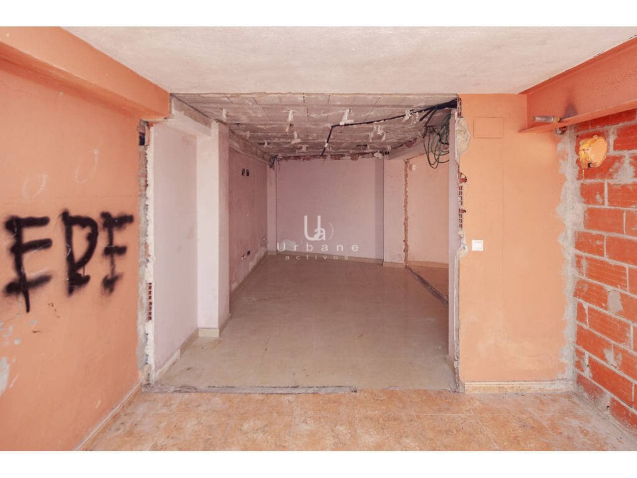 Casa de 2 habitaciones en Alginet en venta - 49.000 € (Ref: 9821900)
