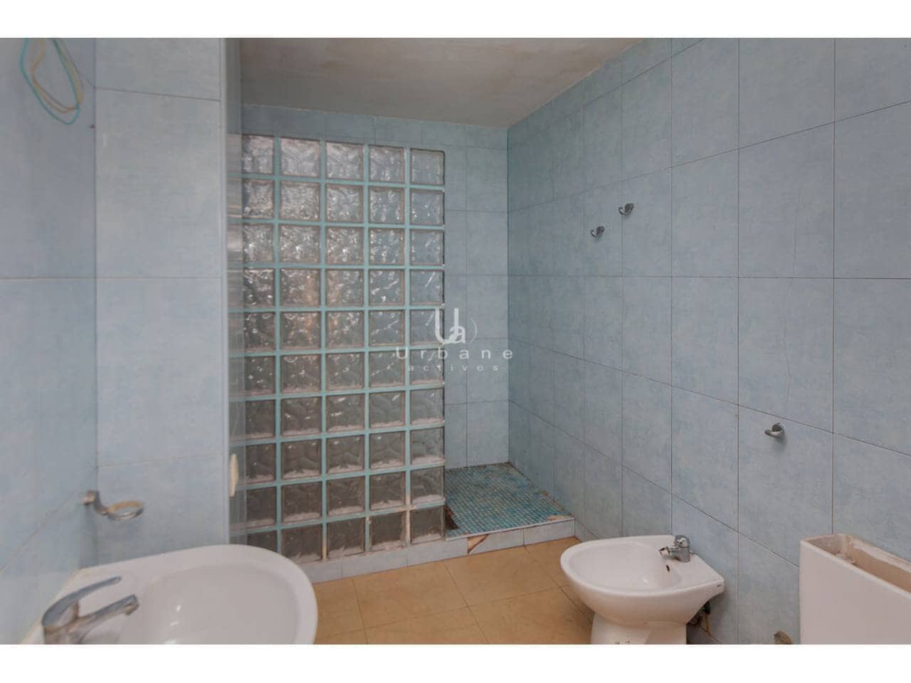 Casa de 2 habitaciones en Alginet en venta - 49.000 € (Ref: 9821900)