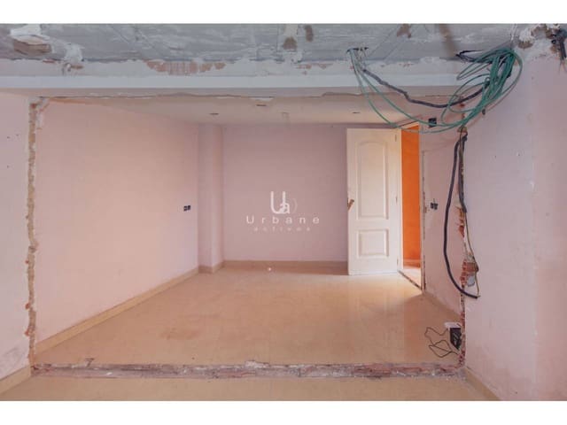 Casa de 2 habitaciones en Alginet en venta - 49.000 € (Ref: 9821900)