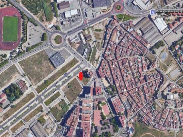 Grunde uden byggetilladelser til salg i Alzira - € 324.000 (Ref: 9824525)