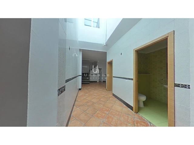 4 slaapkamer Villa te koop in Alzira - € 191.000 (Ref: 9830537)