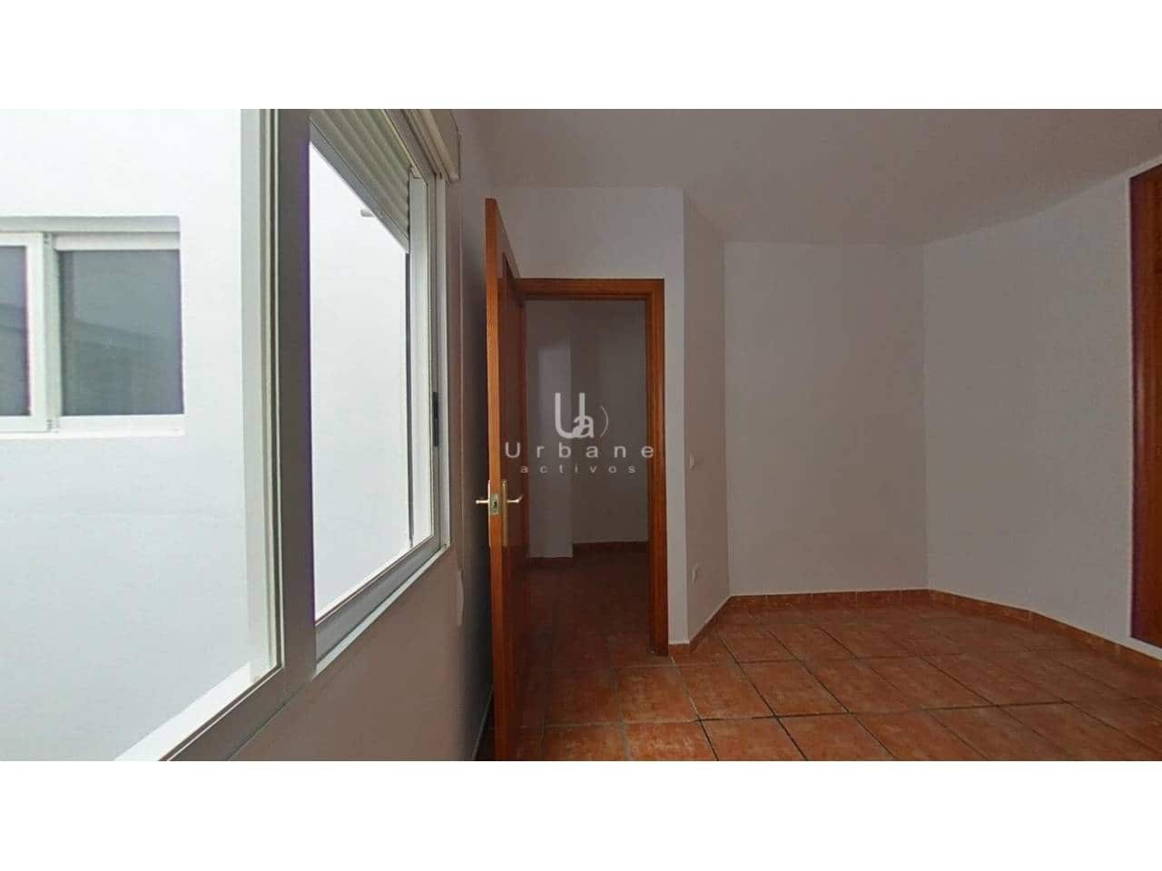 4 slaapkamer Villa te koop in Alzira - € 191.000 (Ref: 9830537)