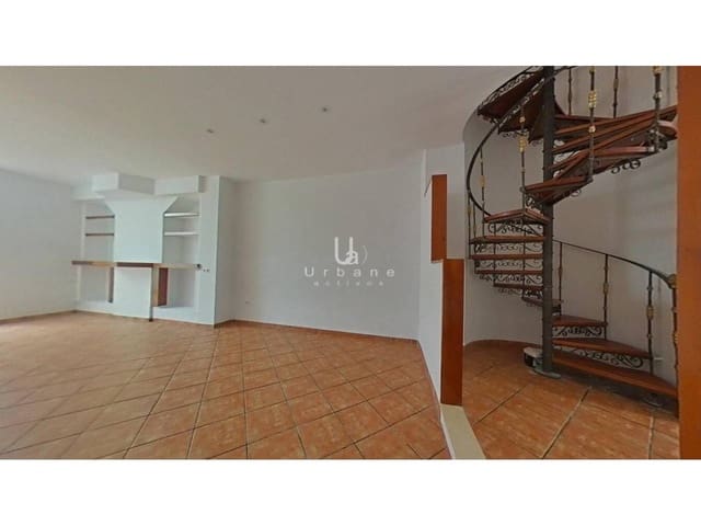 4 slaapkamer Villa te koop in Alzira - € 191.000 (Ref: 9830537)