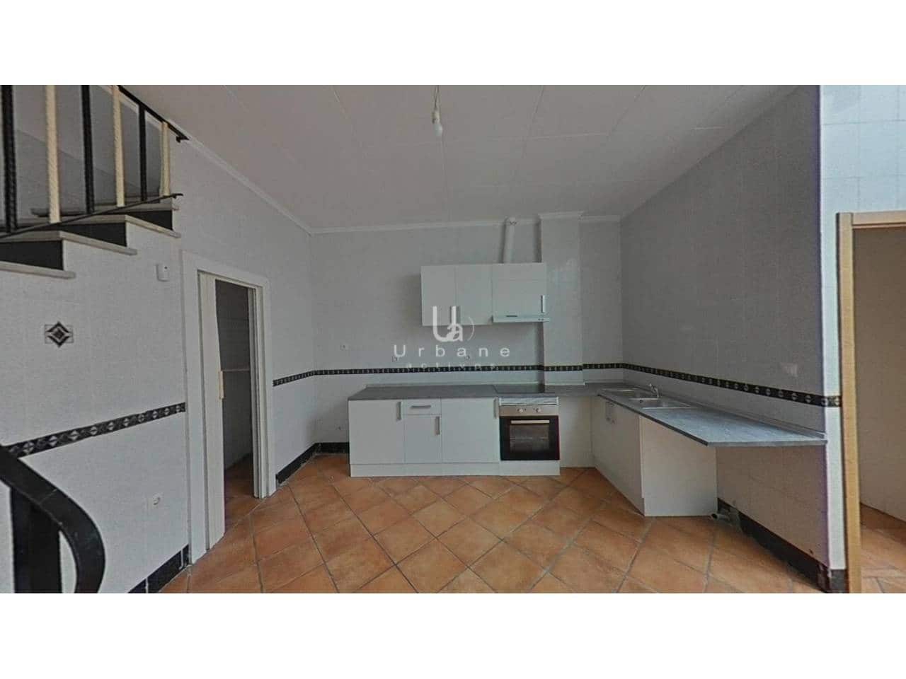 4 slaapkamer Villa te koop in Alzira - € 191.000 (Ref: 9830537)