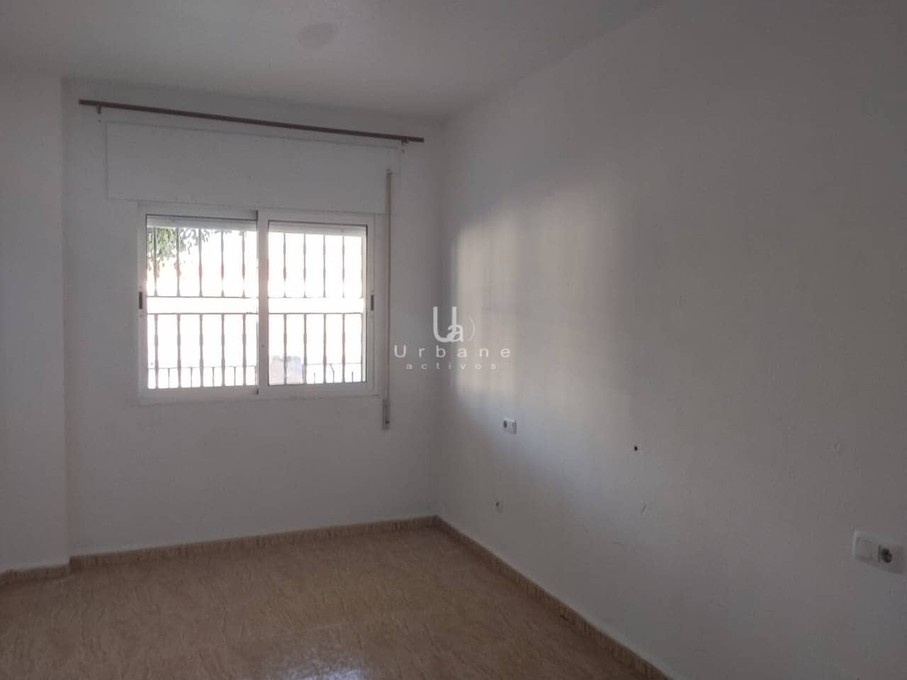 3 bedroom Townhouse for sale in La Puebla with garage - € 89,000 (Ref: 9830538)