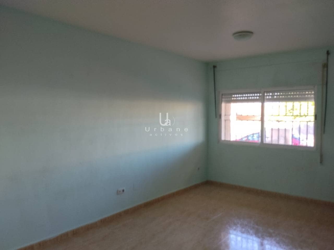 3 bedroom Townhouse for sale in La Puebla with garage - € 89,000 (Ref: 9830538)