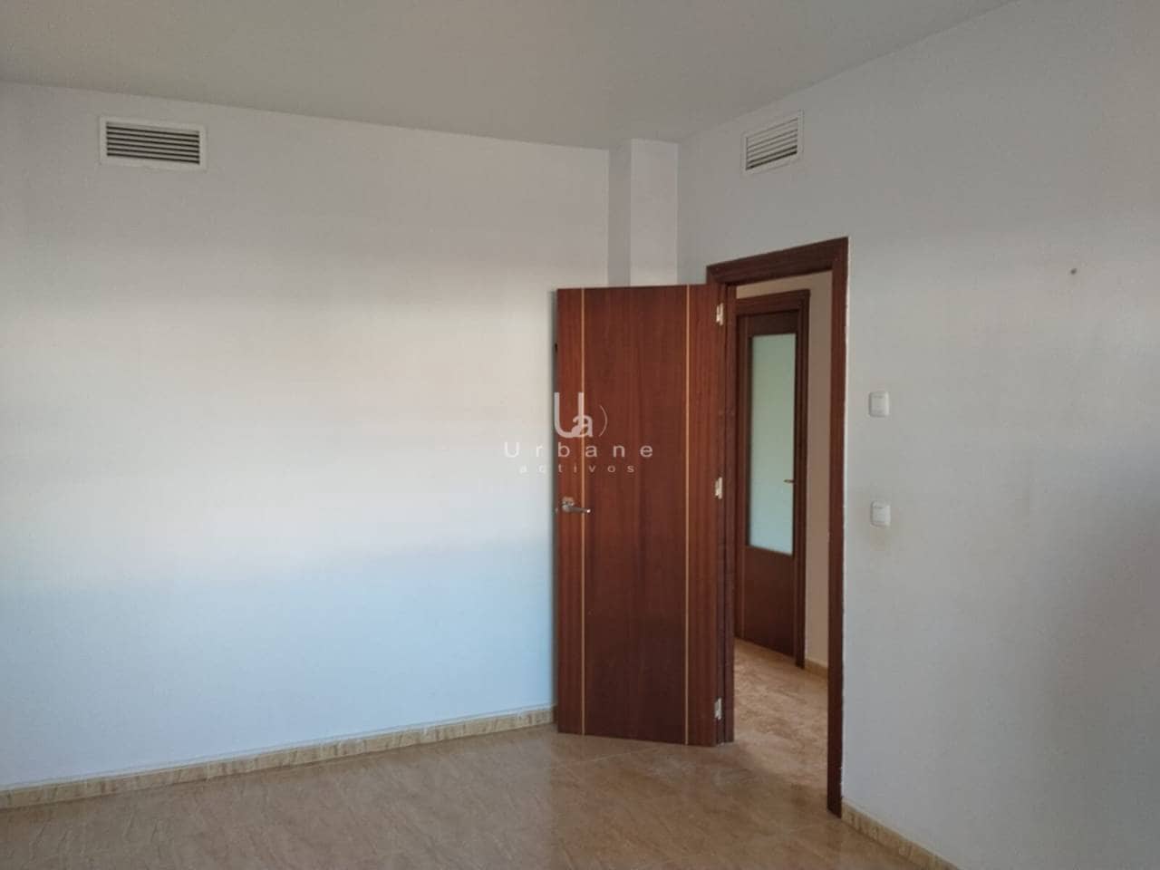 3 bedroom Townhouse for sale in La Puebla with garage - € 89,000 (Ref: 9830538)