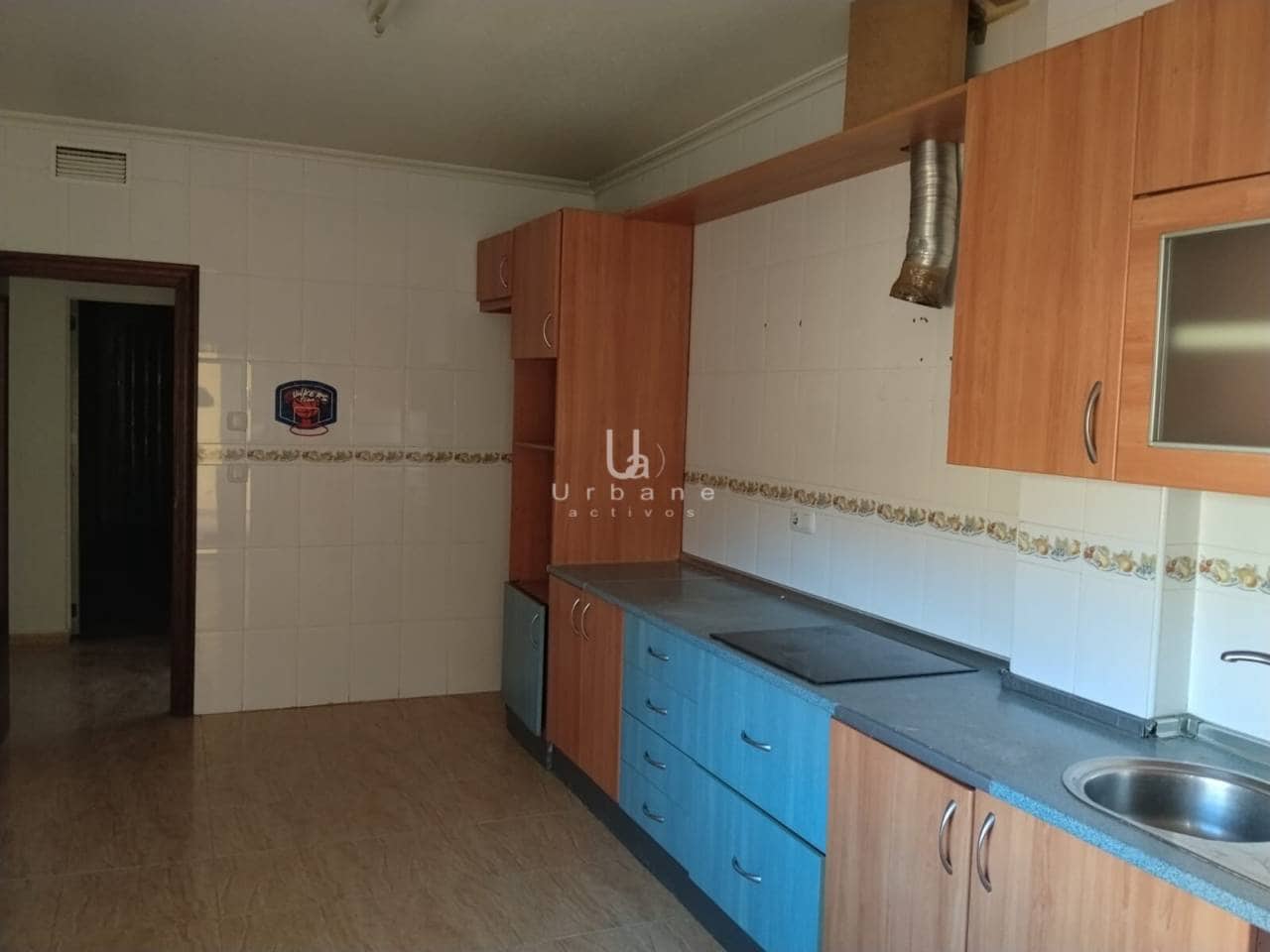 3 bedroom Townhouse for sale in La Puebla with garage - € 89,000 (Ref: 9830538)