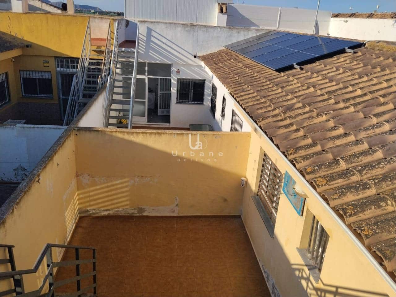 3 bedroom Townhouse for sale in La Puebla with garage - € 89,000 (Ref: 9830538)
