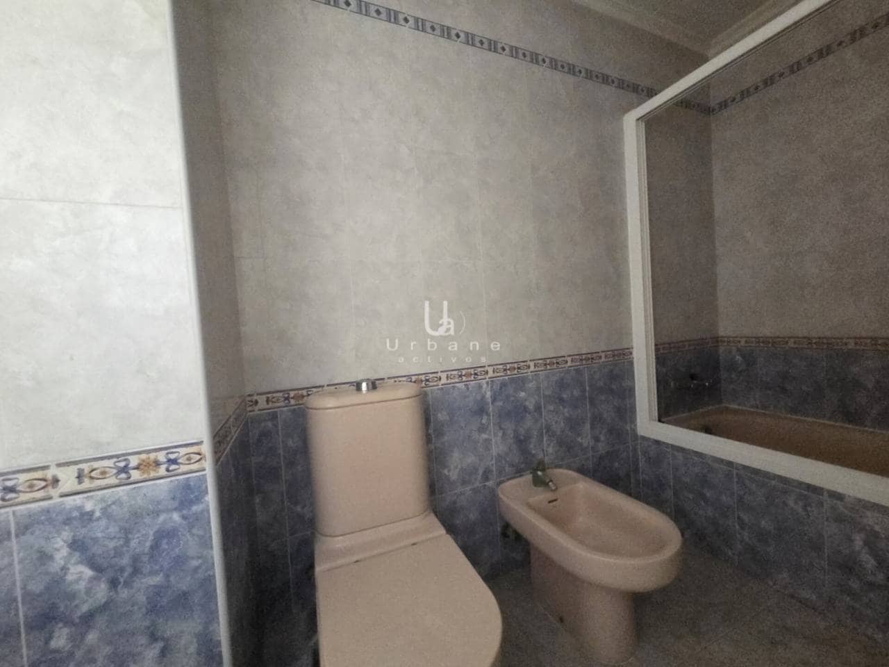 3 bedroom Flat for sale in Cartagena - € 72,000 (Ref: 9842032)