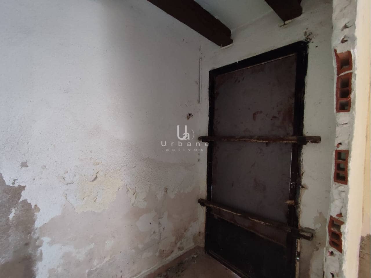 4 bedroom Townhouse for sale in Cabezo de Torres - € 68,000 (Ref: 9844773)