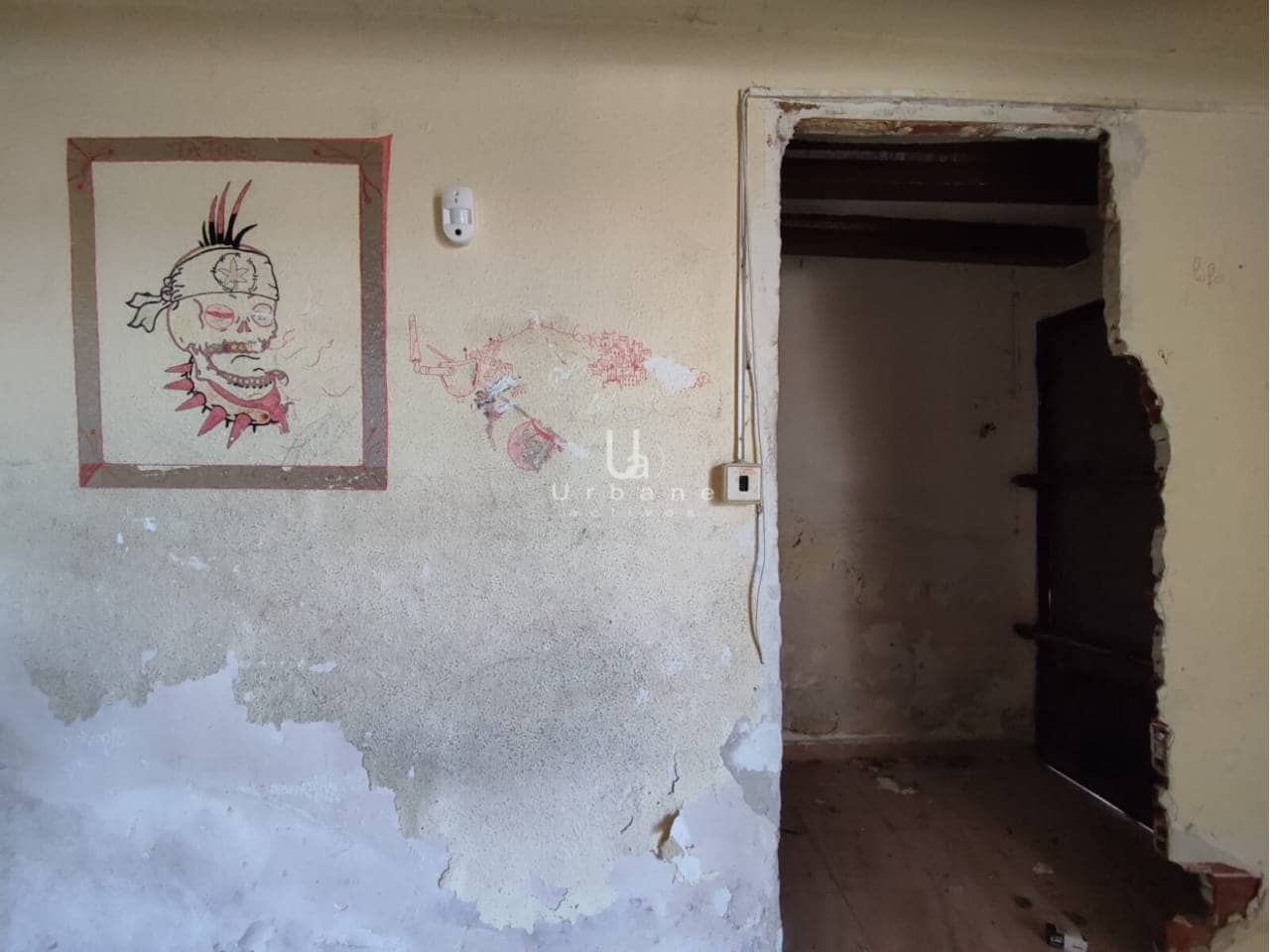4 bedroom Townhouse for sale in Cabezo de Torres - € 68,000 (Ref: 9844773)