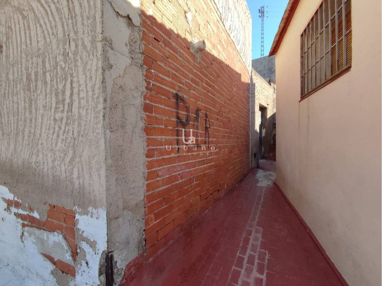 4 bedroom Townhouse for sale in Cabezo de Torres - € 68,000 (Ref: 9844773)
