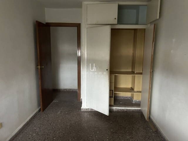3 soveværelse Lejlighed til salg i Espinardo, Murcia by - € 87.000 (Ref: 9848927)