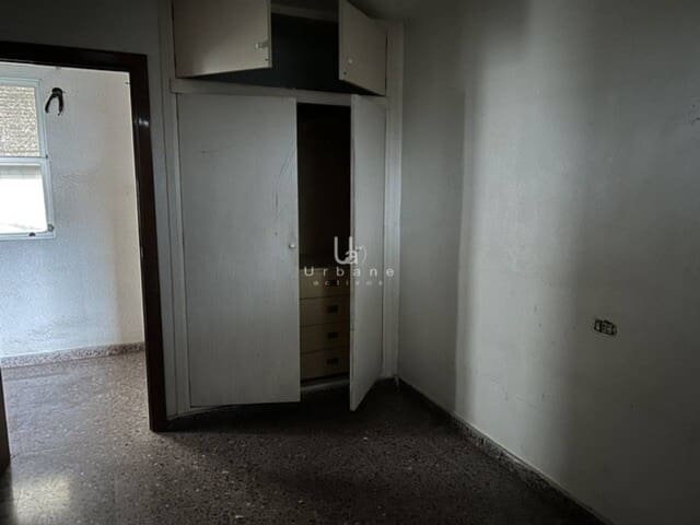3 soveværelse Lejlighed til salg i Espinardo, Murcia by - € 87.000 (Ref: 9848927)
