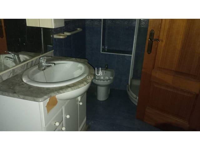 Apartamento de 3 habitaciones en Algemesí en venta con garaje - 110.600 € (Ref: 9859019)